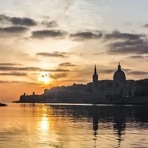https://central-sliema-3-bedroom-retreat.qawrahotelsmalta.org